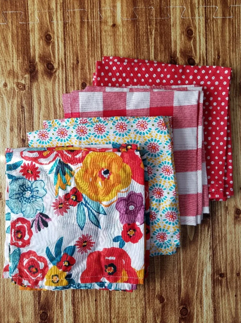 The Pioneer Woman Flea Market Red Floral Pattern Cloth Napkins - 4 Sets (16)